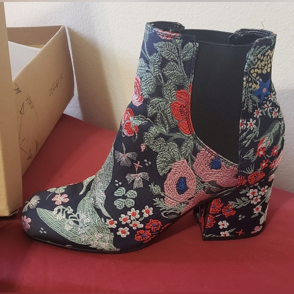 Indigo rd Womens boots Size 7.5m Blue/assorted colors - Picture 2 of 4